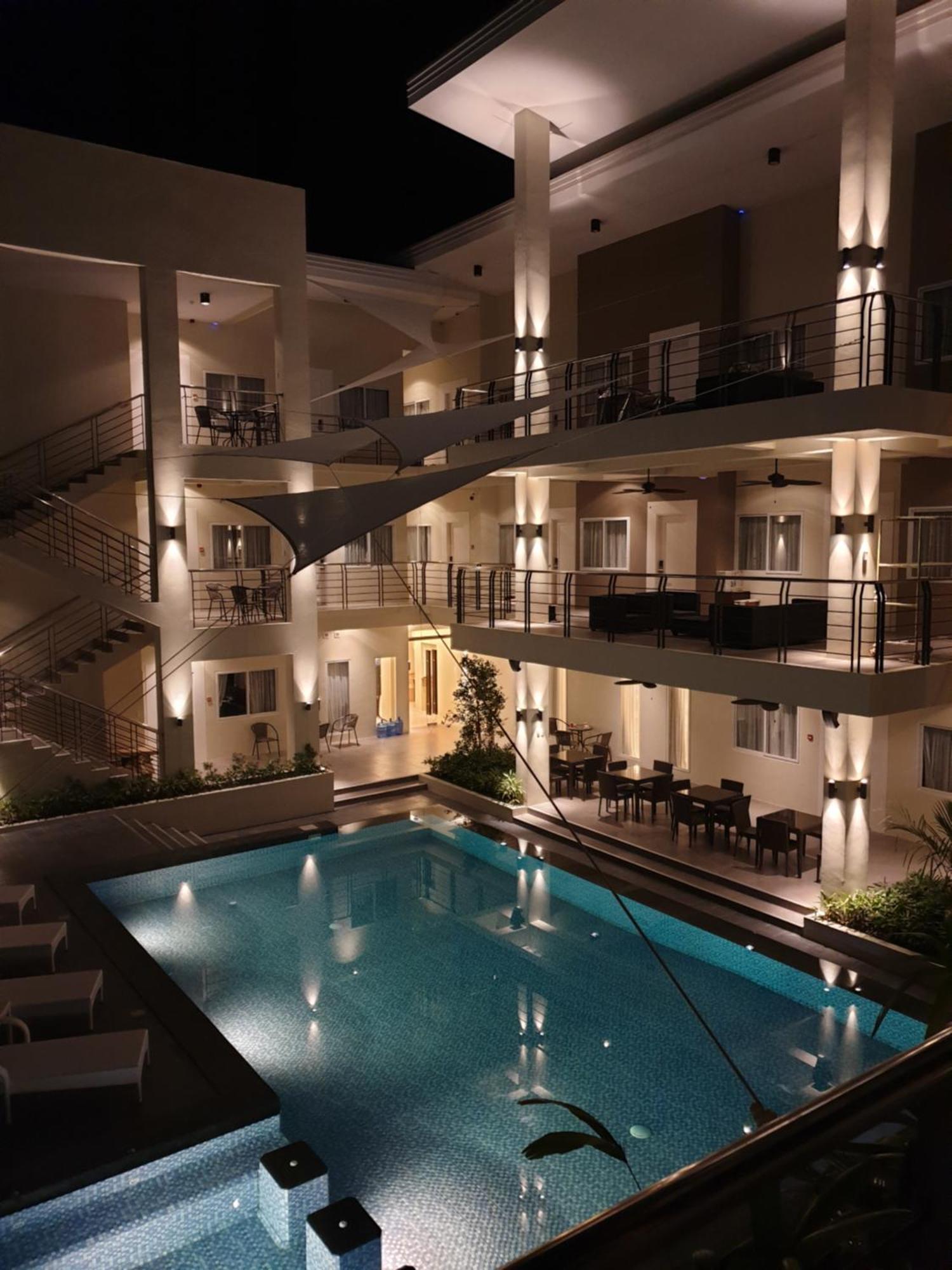 Rovira Suites Dumaguete City Zewnętrze zdjęcie